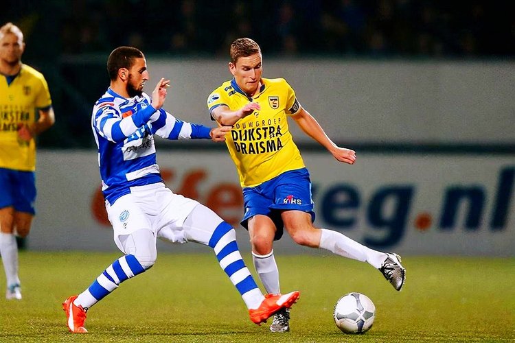 致防守失误 致防守失误