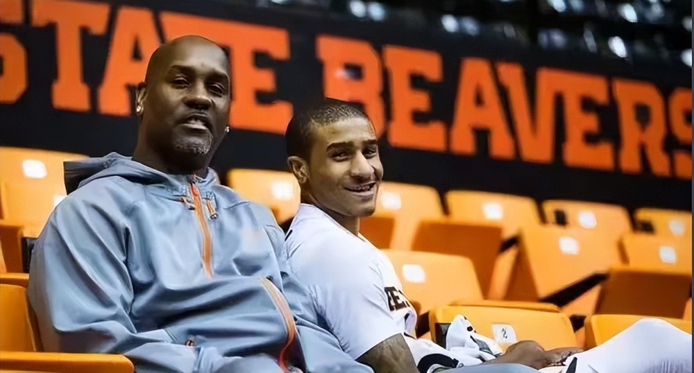 独占四次 独占四次