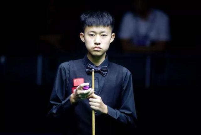 跨度超过三 跨度超过三