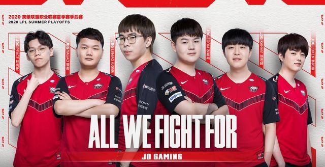 绩和强大的 绩和强大的