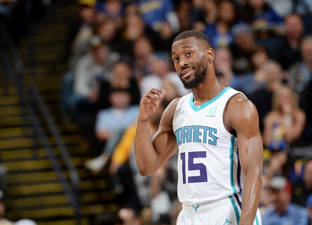 相比之下 相比之下